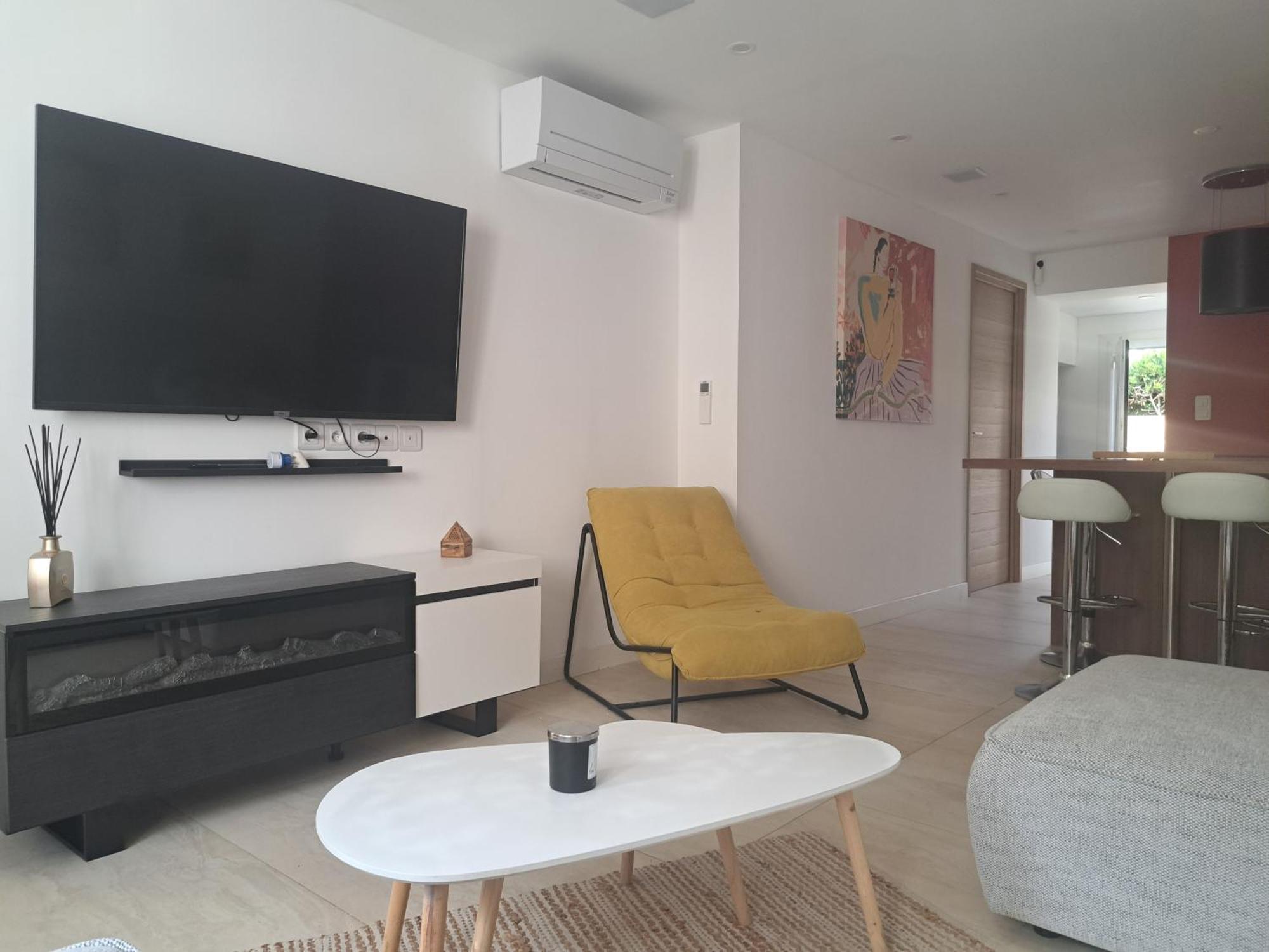 Magnifique Appartement 2 Chambres Avec 50 M2 De Jardin Privatif La Crau Room photo